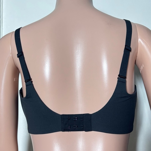 NWT SKIMS Women’s Black T-Shirt Bra - Picture 7 of 11